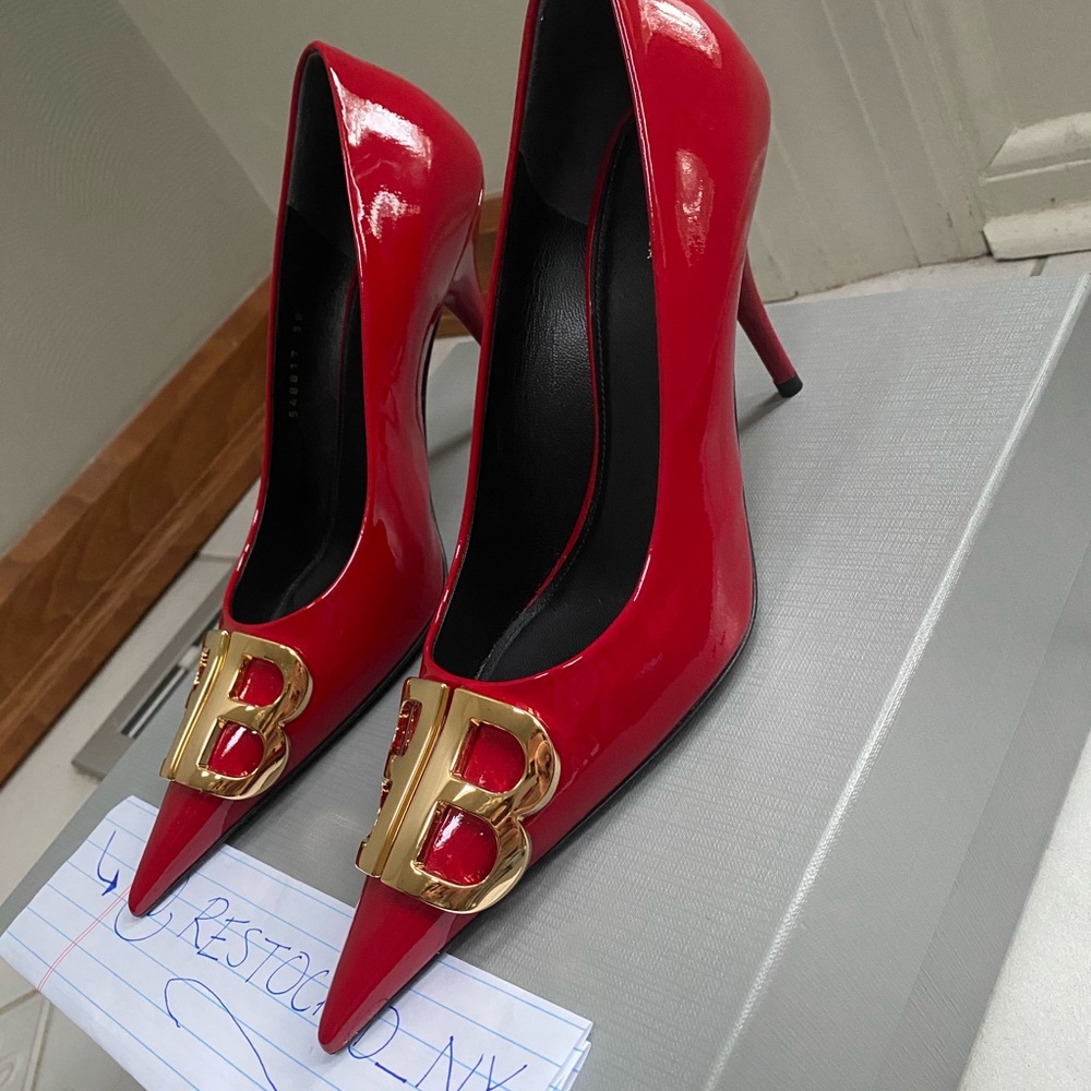 Balenciaga Red Patent Leather BB Pumps size 38